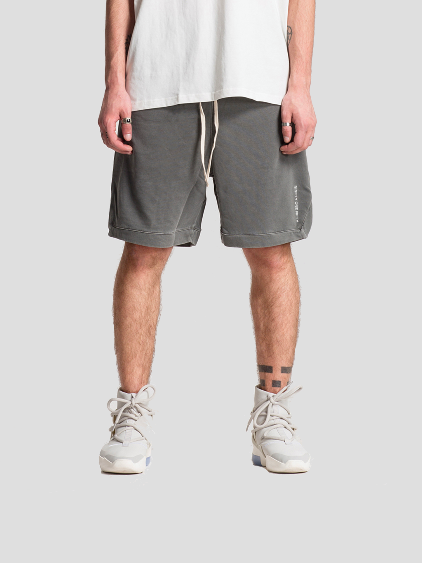 CLASSIC SHORTS.