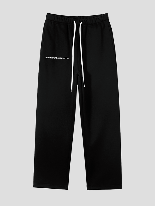 CLASSIC SWEATS.