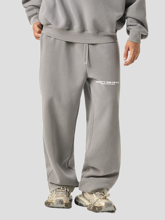 STUDIO SWEATS.
